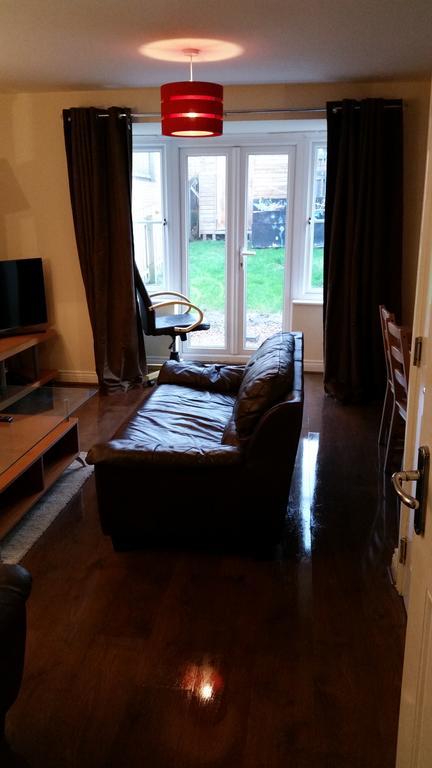 Livingston Ideal Commuter House Exterior photo